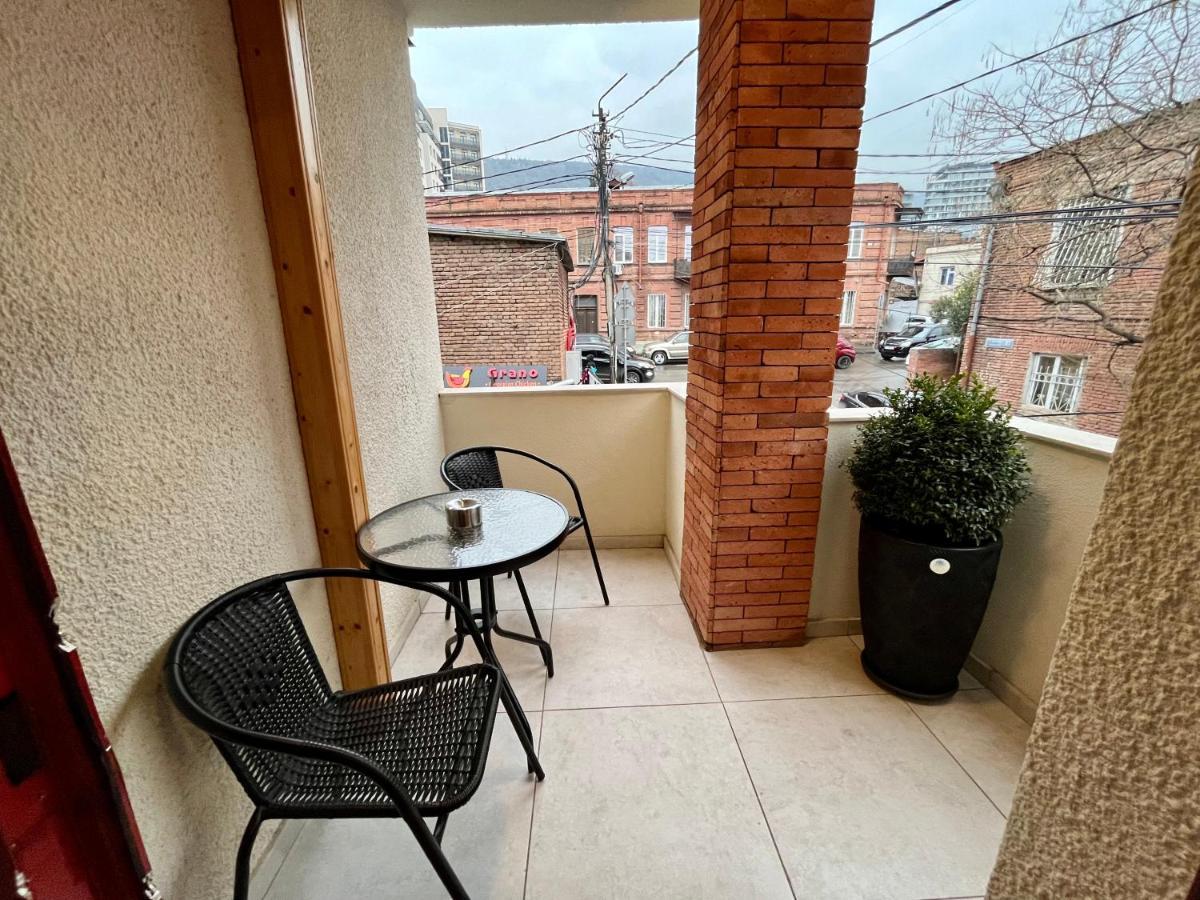 Hotel Well Inn Τυφλίδα Εξωτερικό φωτογραφία