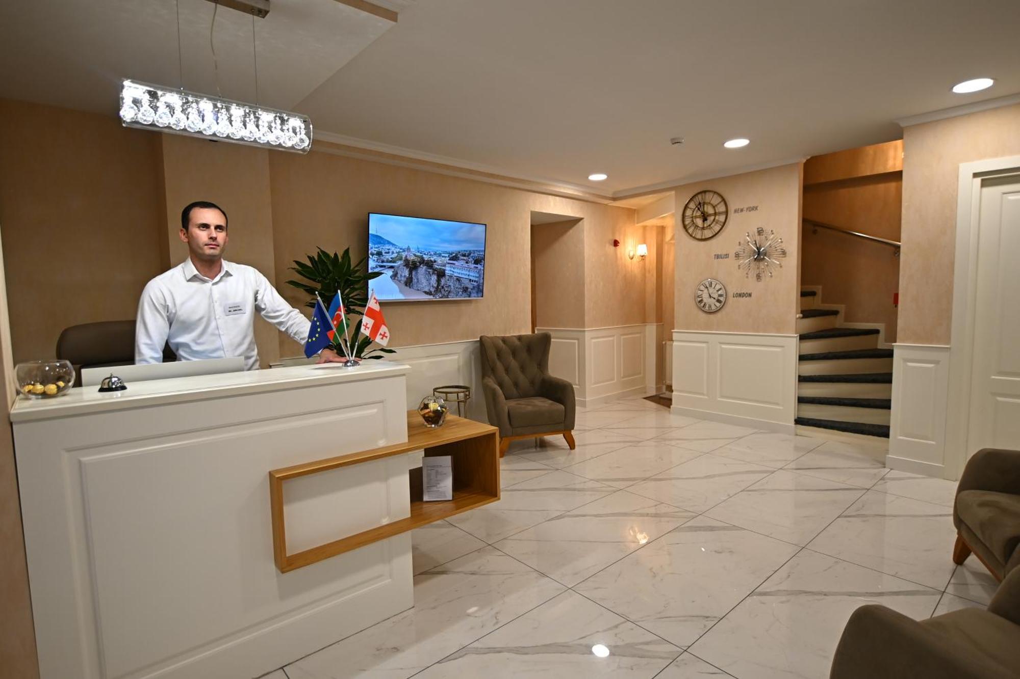 Hotel Well Inn Τυφλίδα Εξωτερικό φωτογραφία