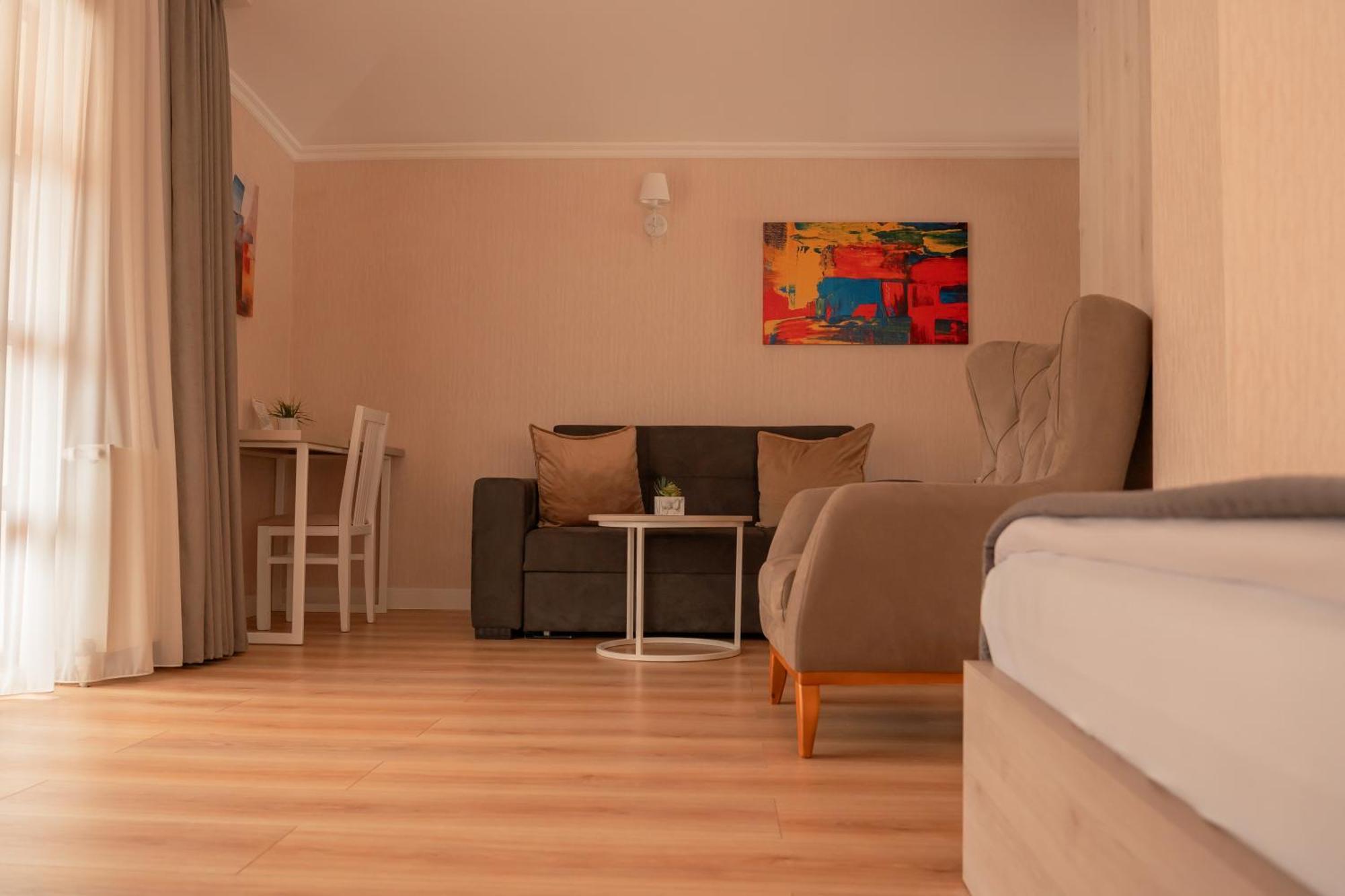 Hotel Well Inn Τυφλίδα Εξωτερικό φωτογραφία