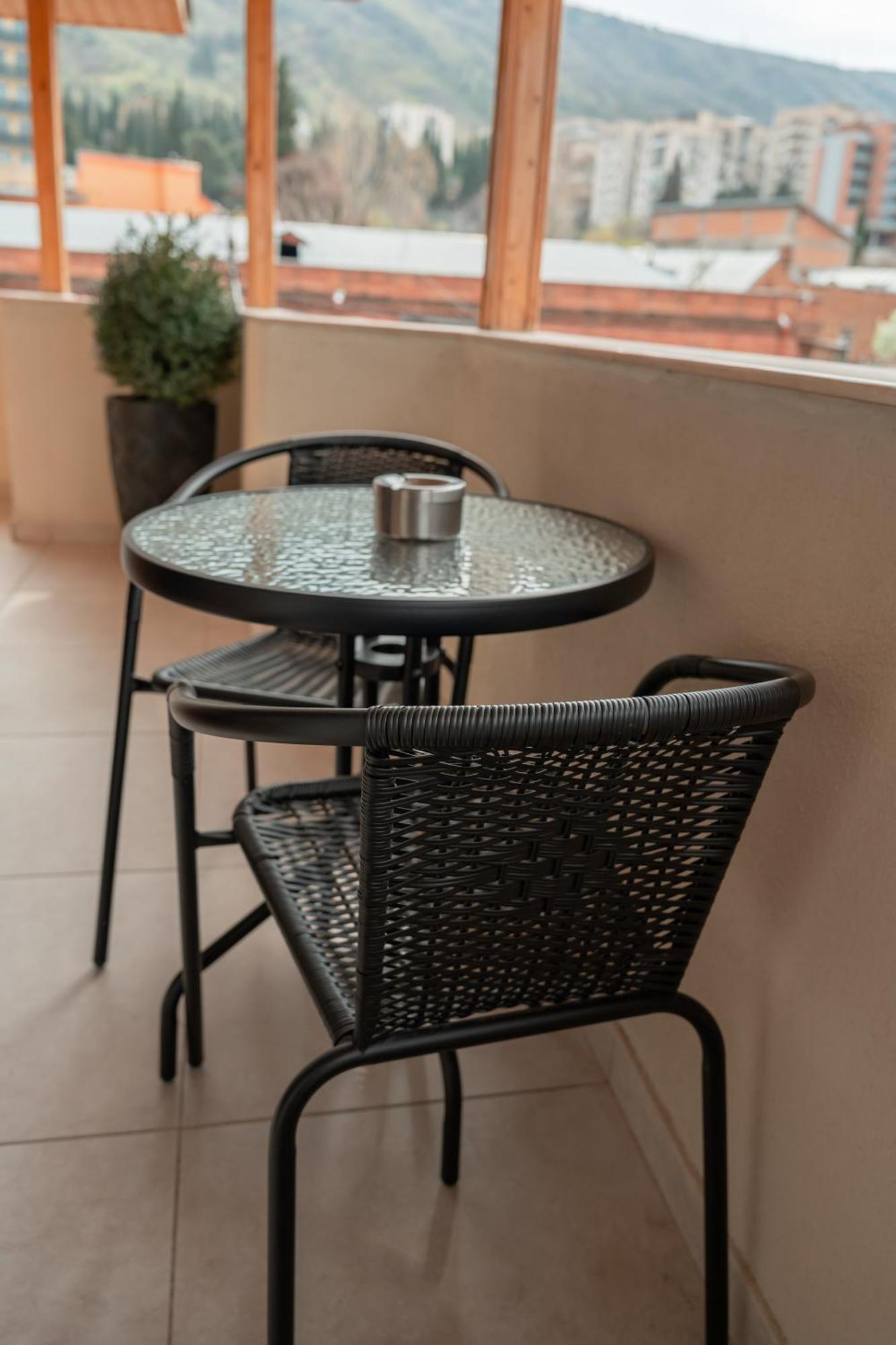 Hotel Well Inn Τυφλίδα Εξωτερικό φωτογραφία