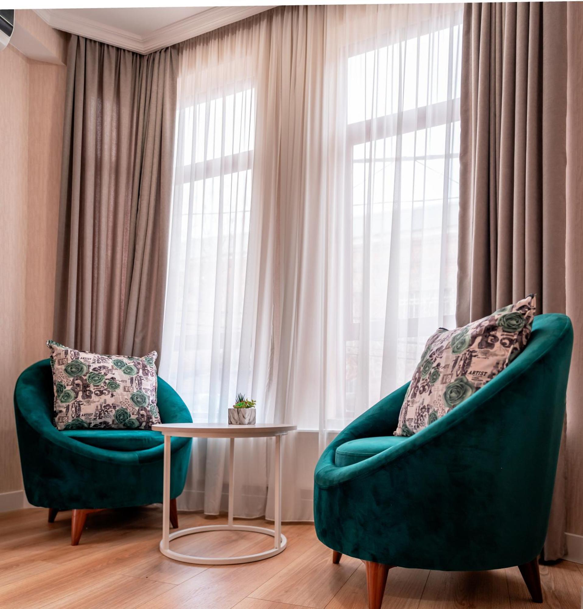 Hotel Well Inn Τυφλίδα Εξωτερικό φωτογραφία